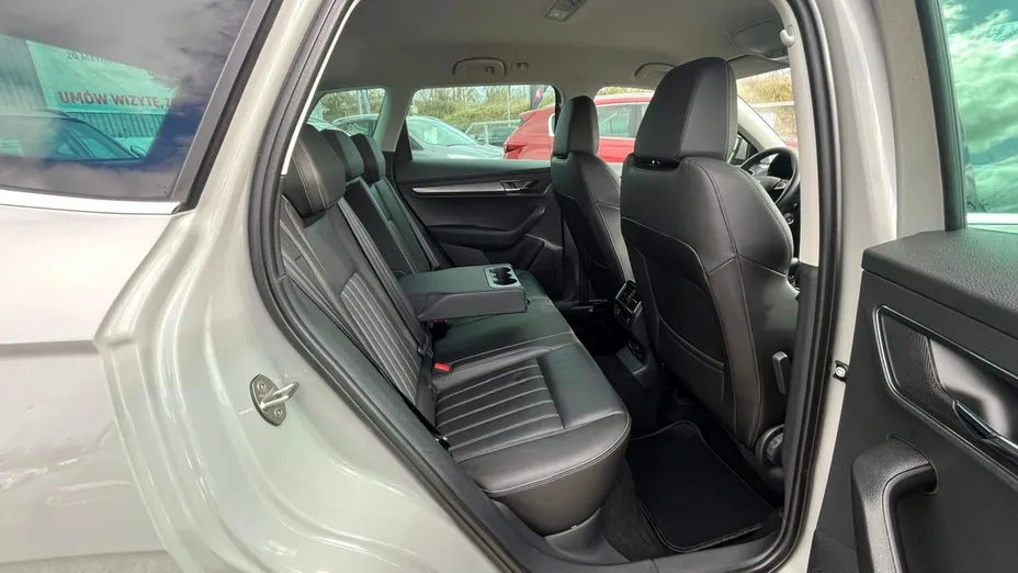 SKODA Karoq -