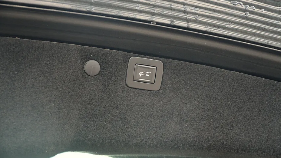 OPEL Insignia -