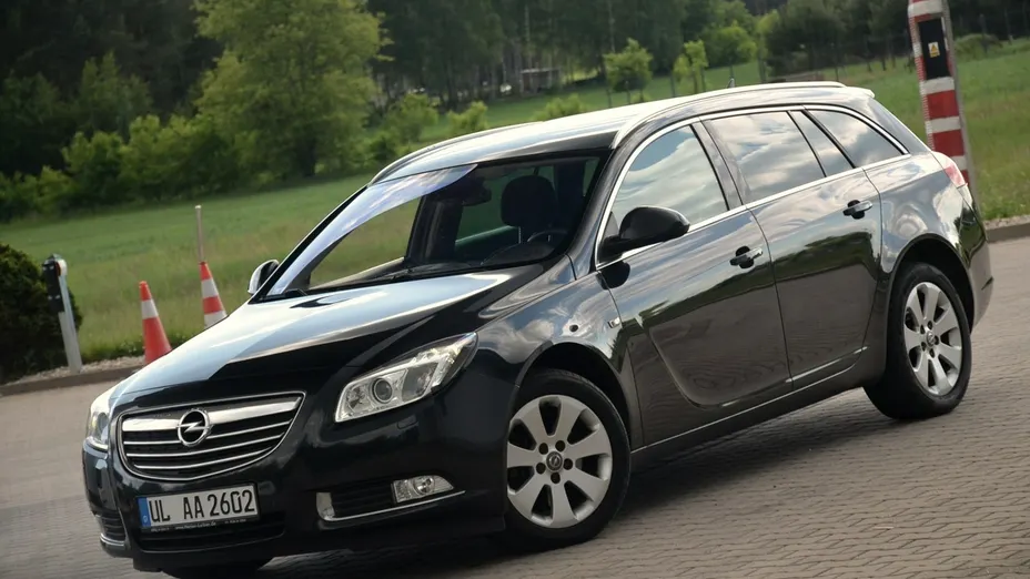 OPEL Insignia -