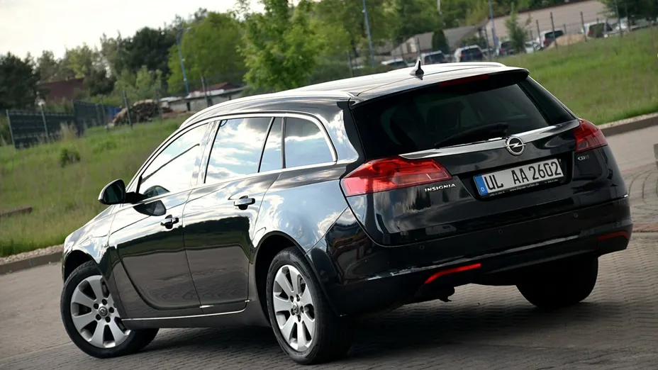 OPEL Insignia -