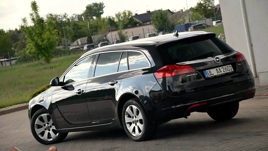 OPEL Insignia -