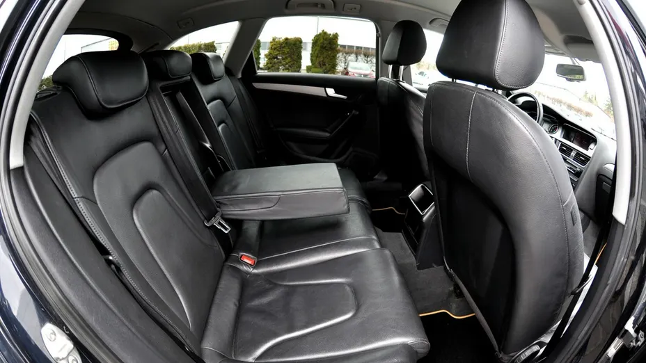 AUDI A4 -