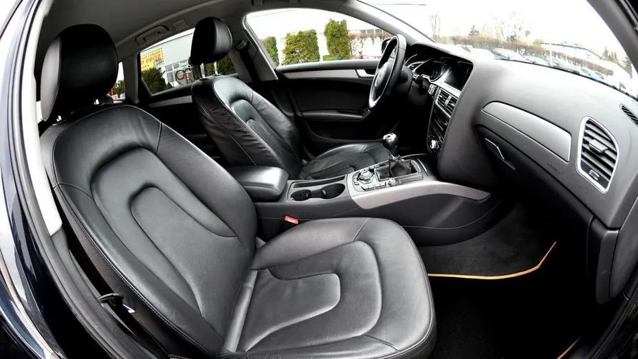 AUDI A4 -
