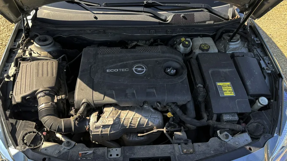 OPEL Insignia -