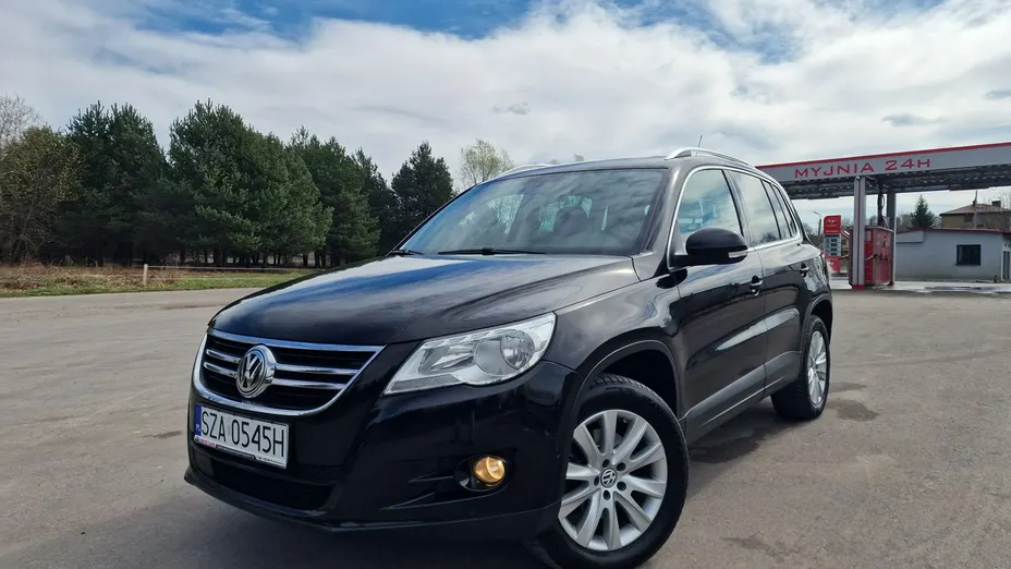 VOLKSWAGEN Tiguan -