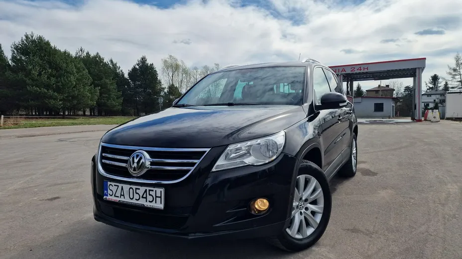 VOLKSWAGEN Tiguan -
