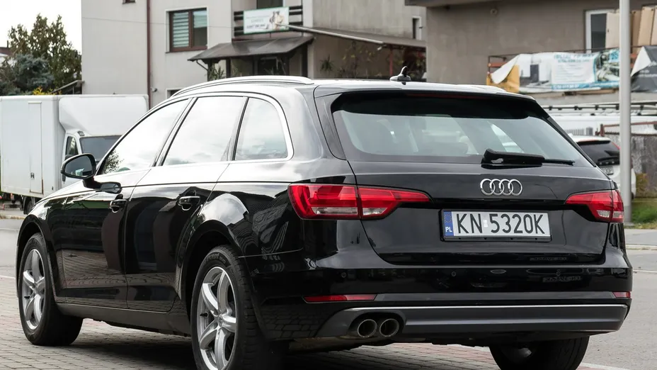 AUDI A4 Avant -