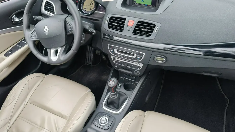RENAULT Megane -
