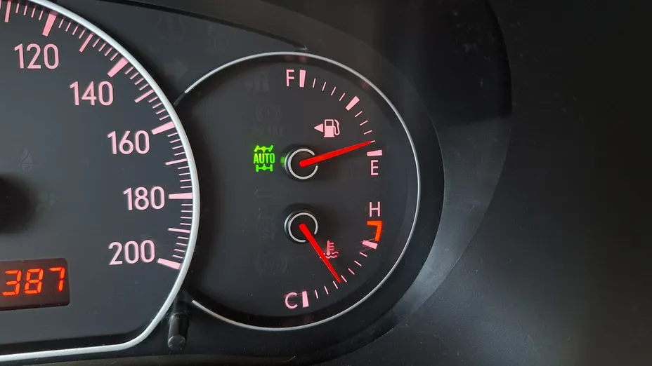 SUZUKI SX4 -
