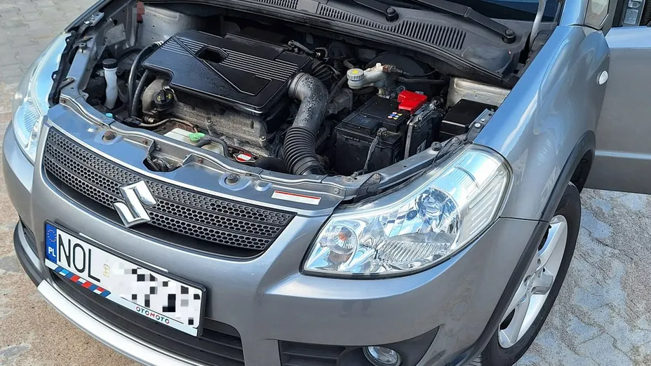 SUZUKI SX4 -