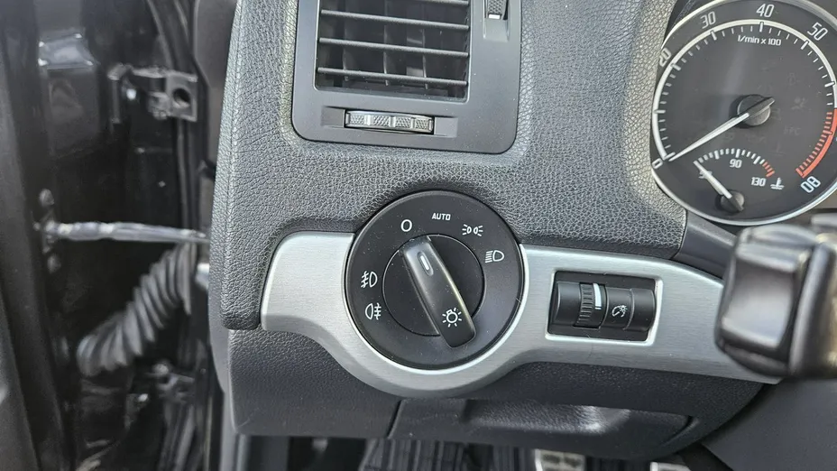 SKODA Octavia -