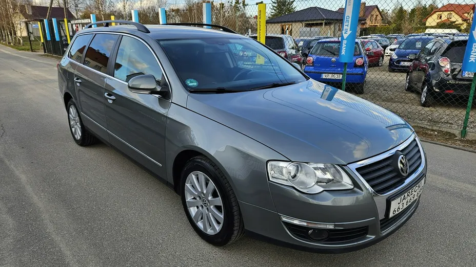 VOLKSWAGEN Passat -