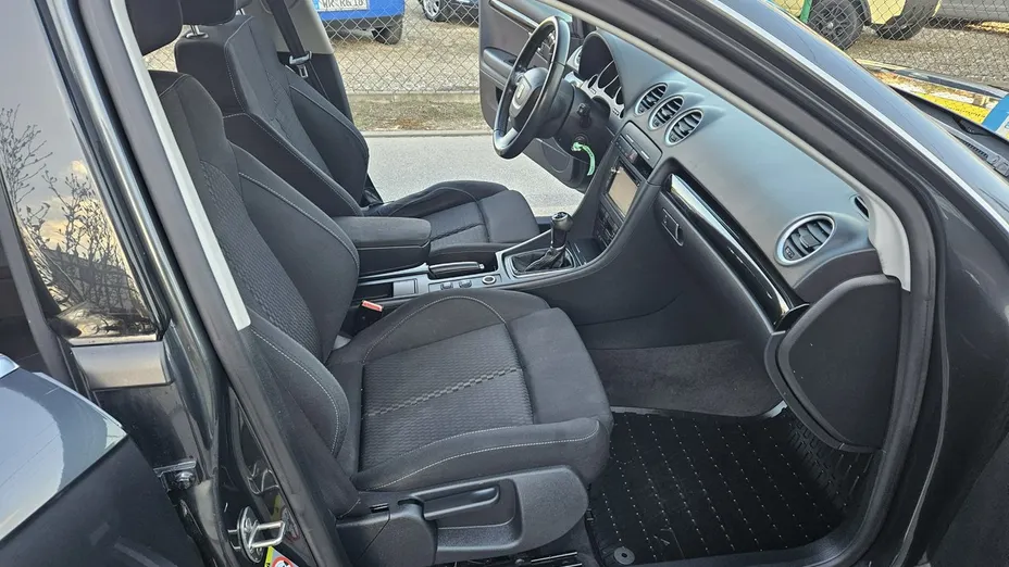 SEAT Exeo -