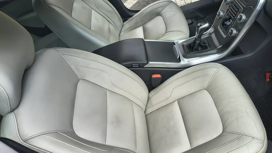 VOLVO V70 -