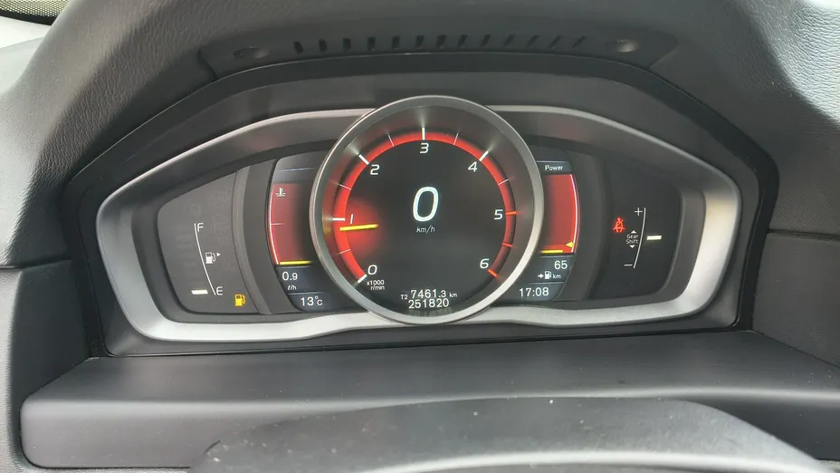 VOLVO V70 -
