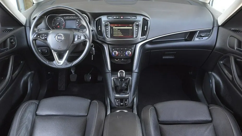 OPEL Zafira -