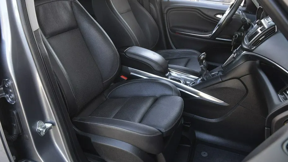 OPEL Zafira -