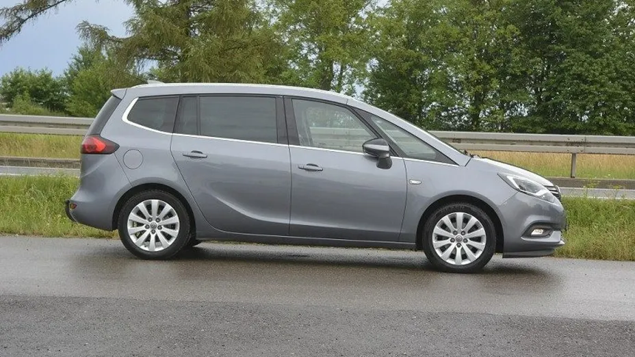 OPEL Zafira -