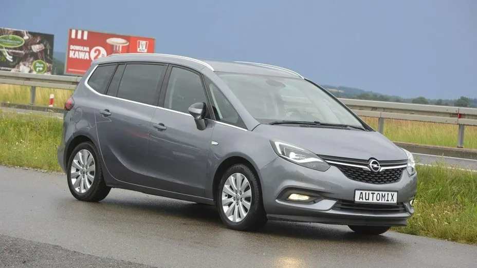 OPEL Zafira -