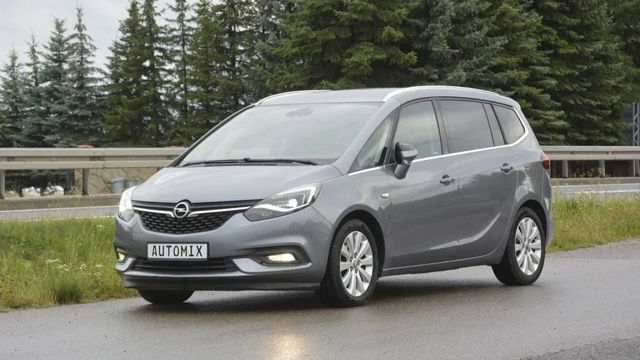 OPEL Zafira -