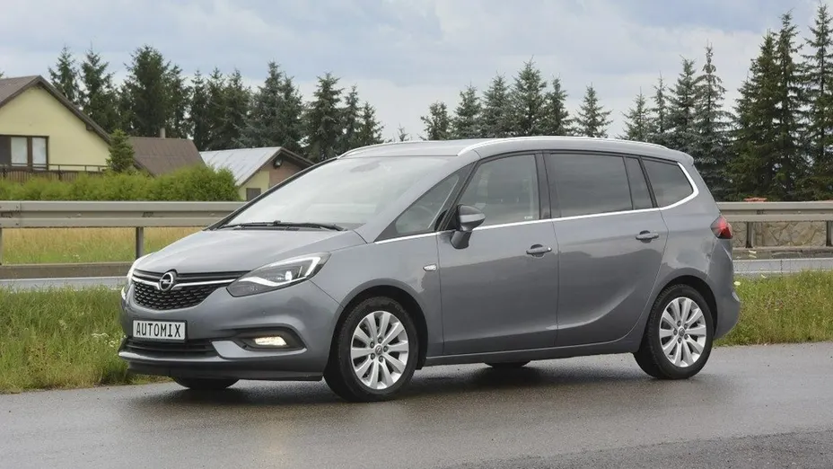 OPEL Zafira -