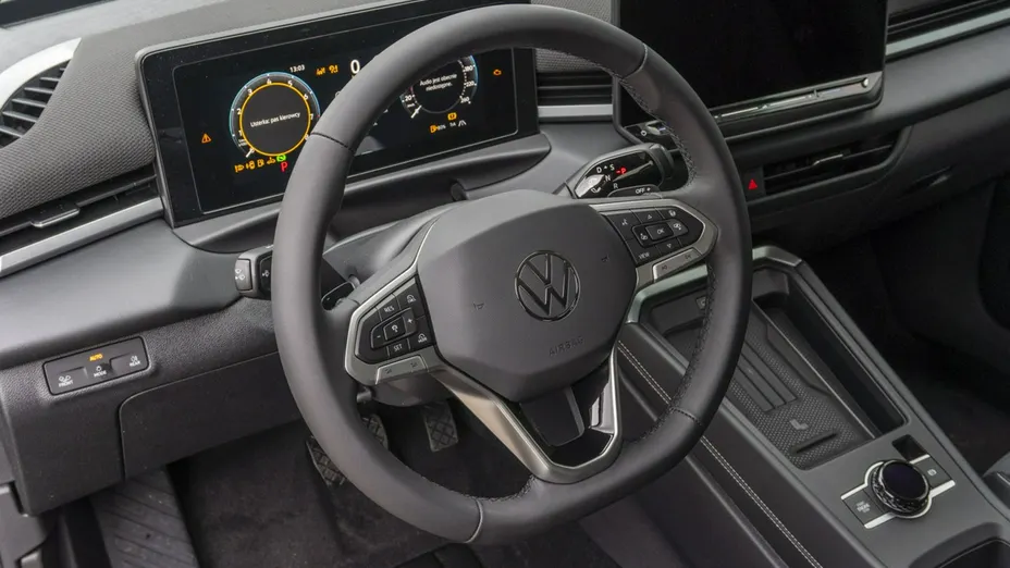 VOLKSWAGEN T-ROC -