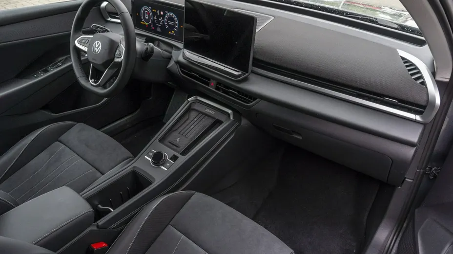 VOLKSWAGEN T-ROC -