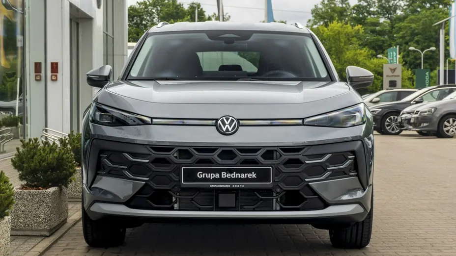 VOLKSWAGEN T-ROC -