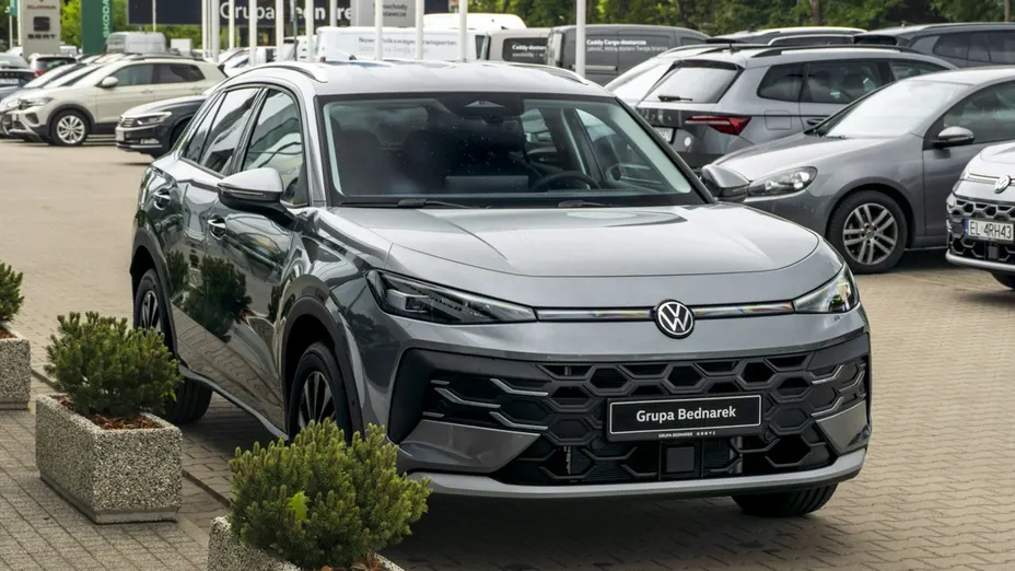 VOLKSWAGEN T-ROC -
