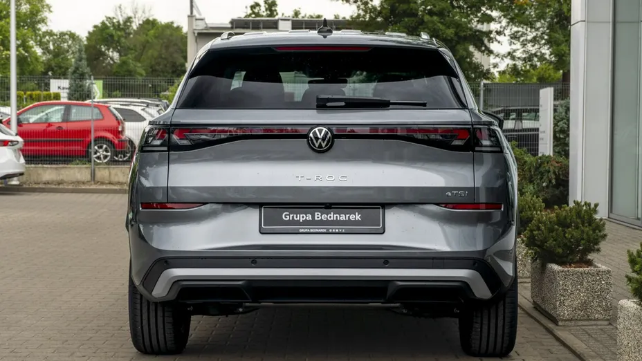 VOLKSWAGEN T-ROC -