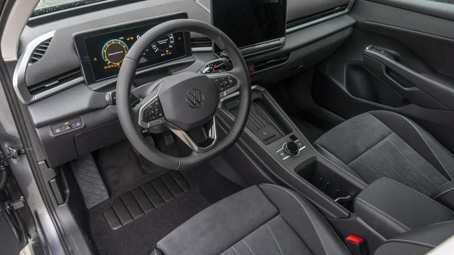 VOLKSWAGEN T-ROC -