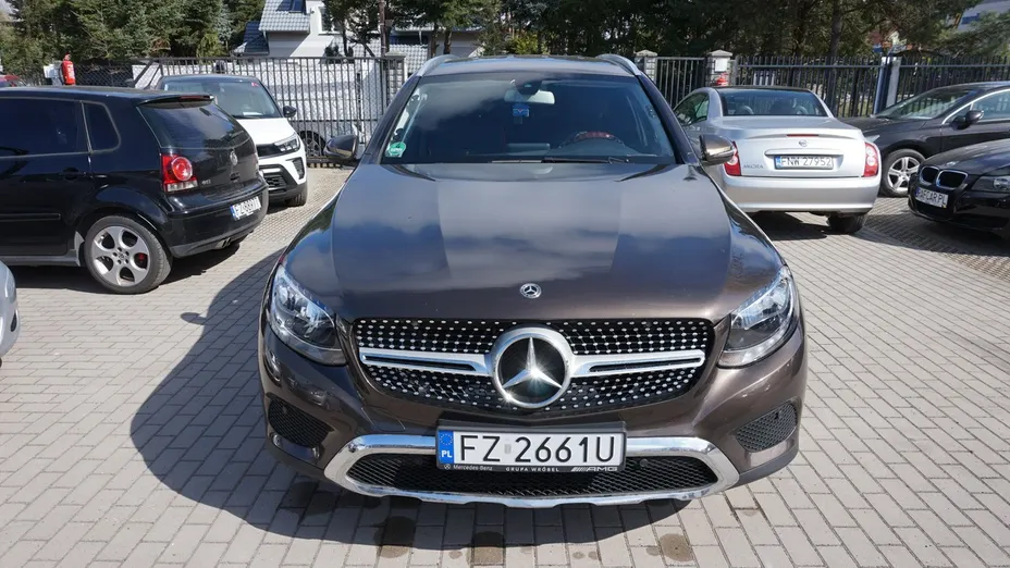 MERCEDES-BENZ GLC -