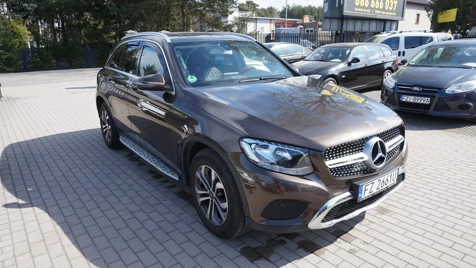 MERCEDES-BENZ GLC -