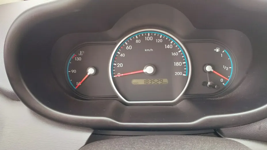 HYUNDAI i10 -
