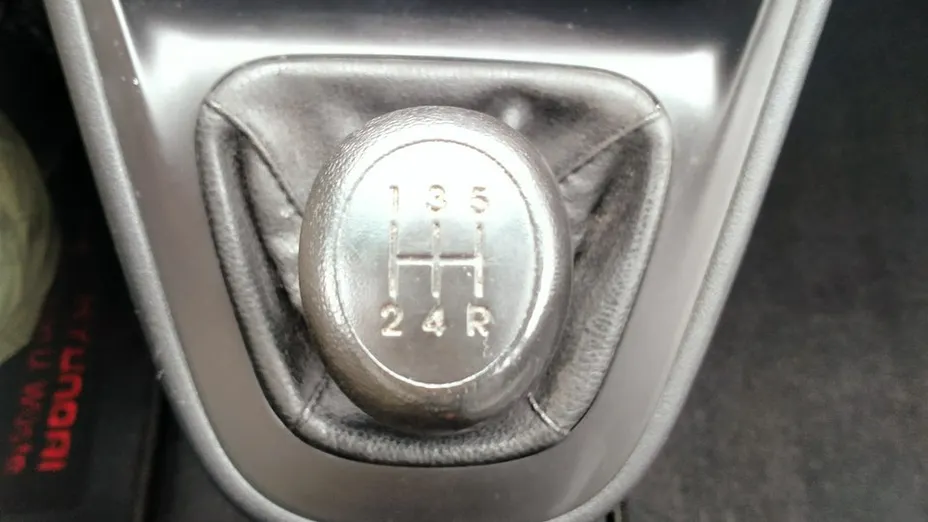 HYUNDAI i10 -