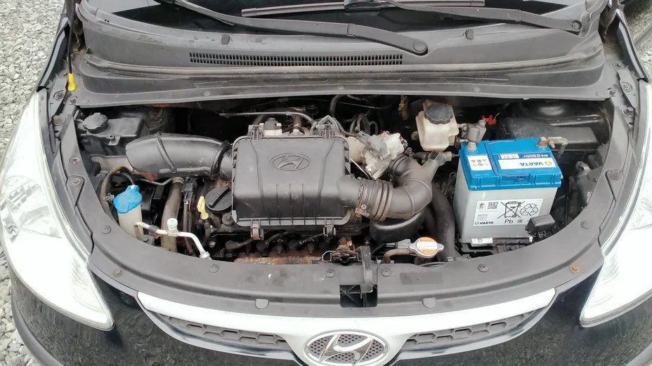 HYUNDAI i10 -