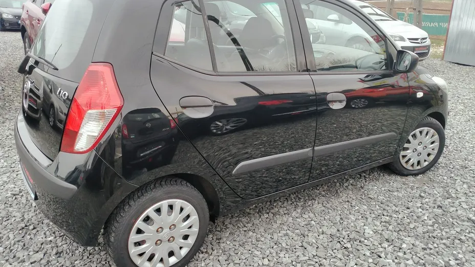 HYUNDAI i10 -