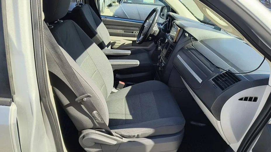 DODGE Caravan -