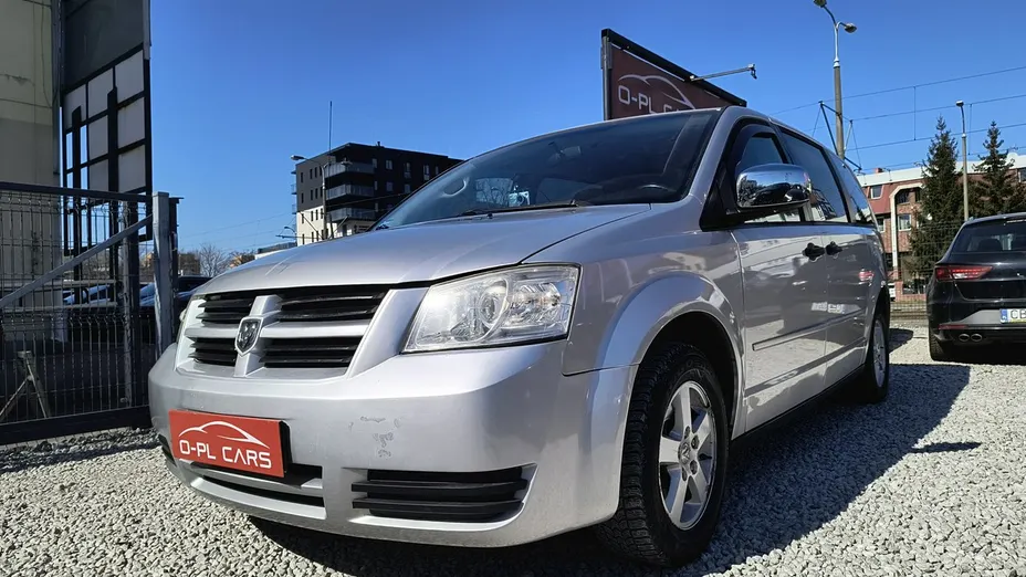 DODGE Caravan -