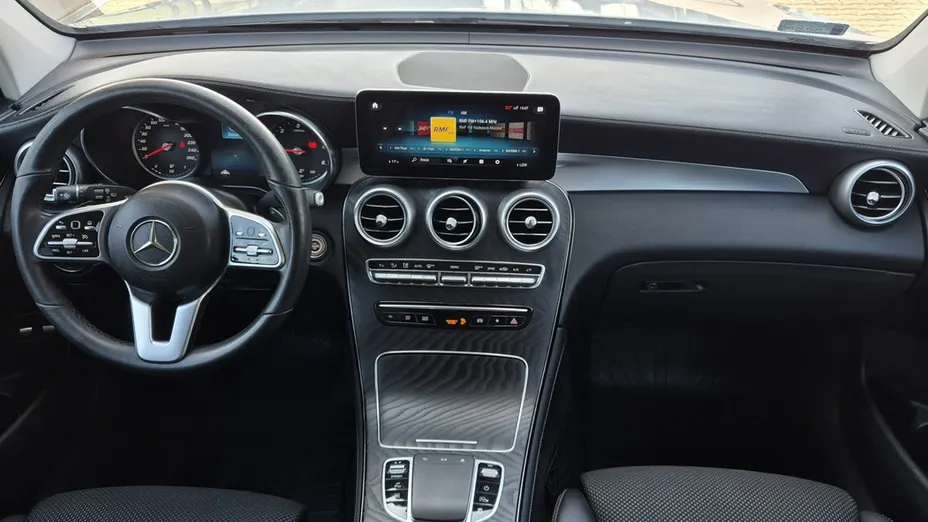 MERCEDES-BENZ GLC -