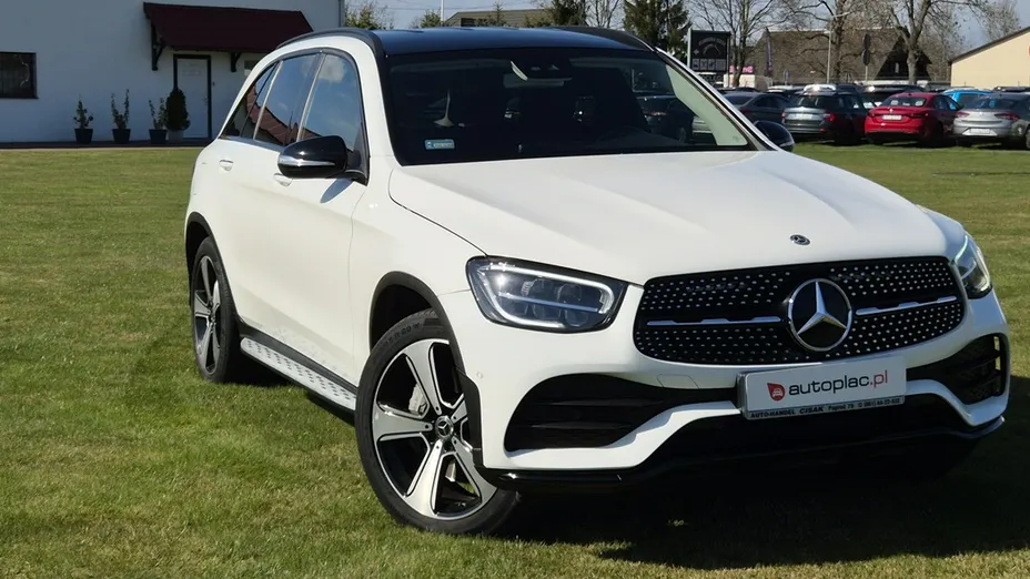 MERCEDES-BENZ GLC -
