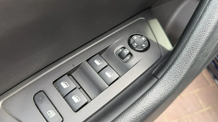 PEUGEOT 508 -