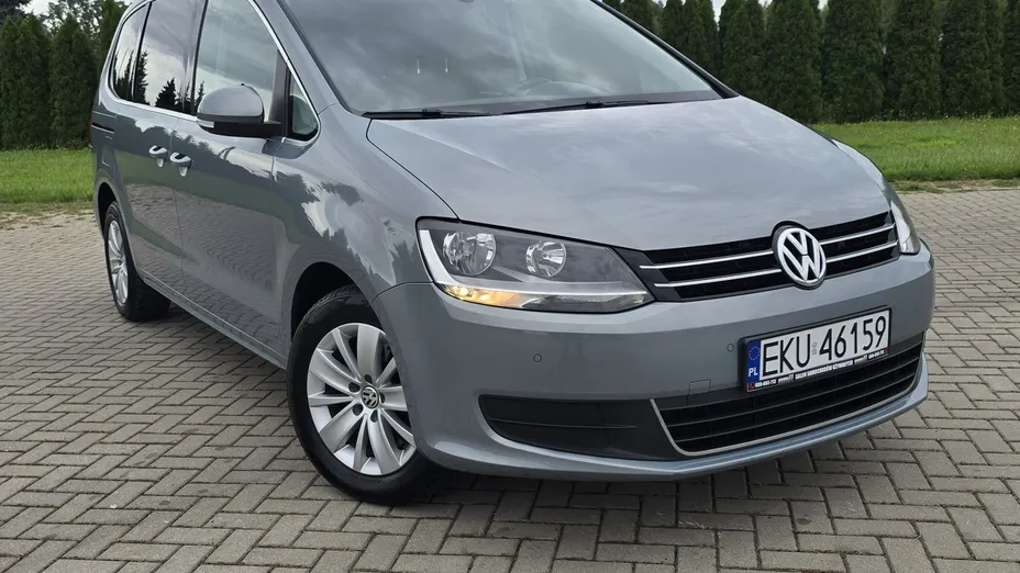 VOLKSWAGEN Sharan -