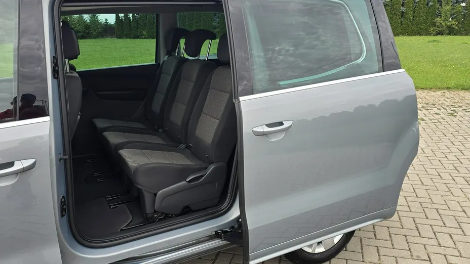 VOLKSWAGEN Sharan -