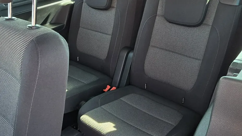 VOLKSWAGEN Sharan -