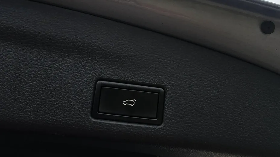 VOLKSWAGEN Sharan -