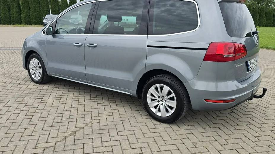 VOLKSWAGEN Sharan -