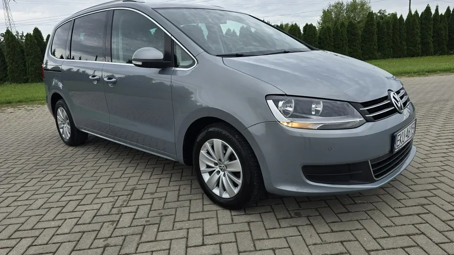 VOLKSWAGEN Sharan -