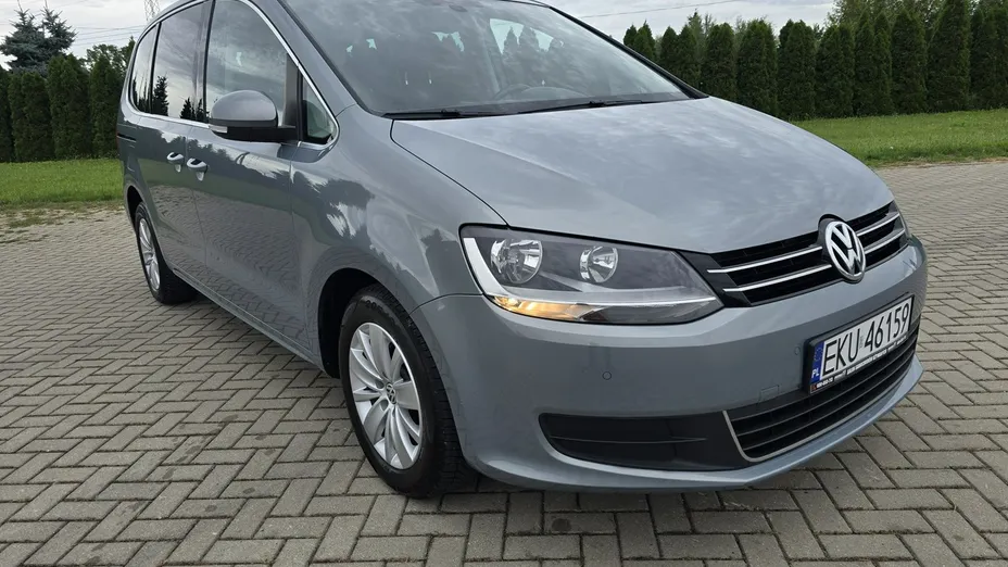 VOLKSWAGEN Sharan -