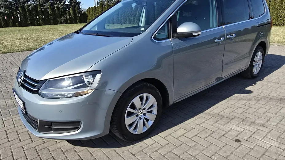 VOLKSWAGEN Sharan -